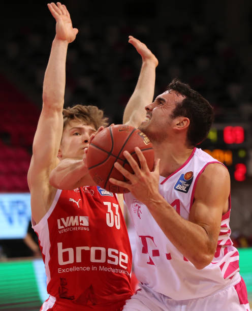 与此同时 与此同时