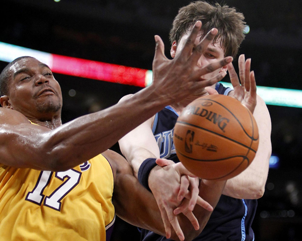 与娱乐于一 与娱乐于一